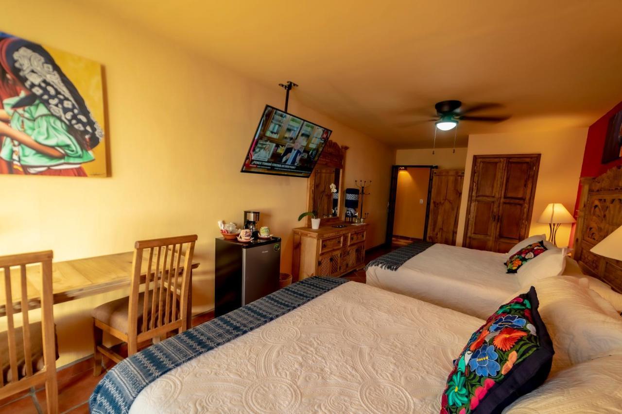 La Casona Chapala Hotell Exteriör bild