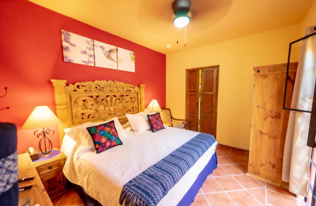 La Casona Chapala Hotell Exteriör bild