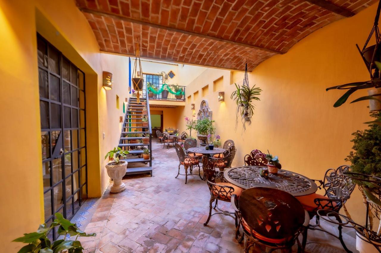La Casona Chapala Hotell Exteriör bild